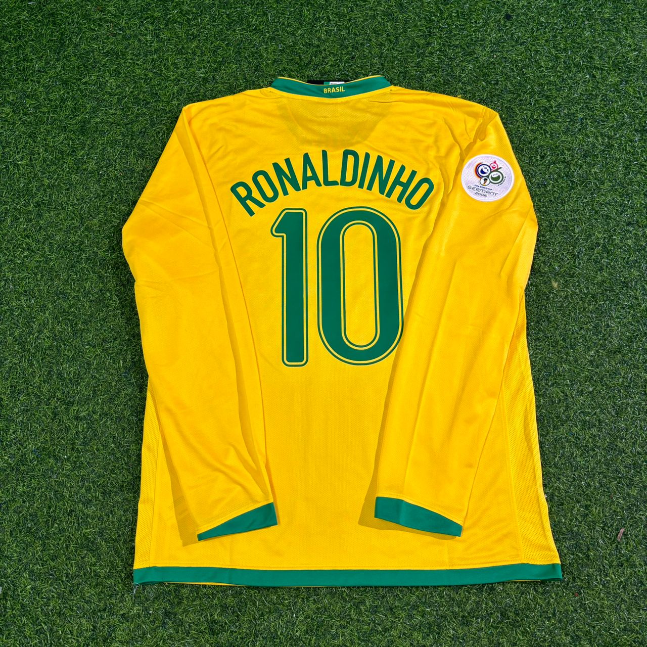 Brazil World Cup 2006 Ronaldinho Gaúcho #10 Long Sleeve Football Jersey