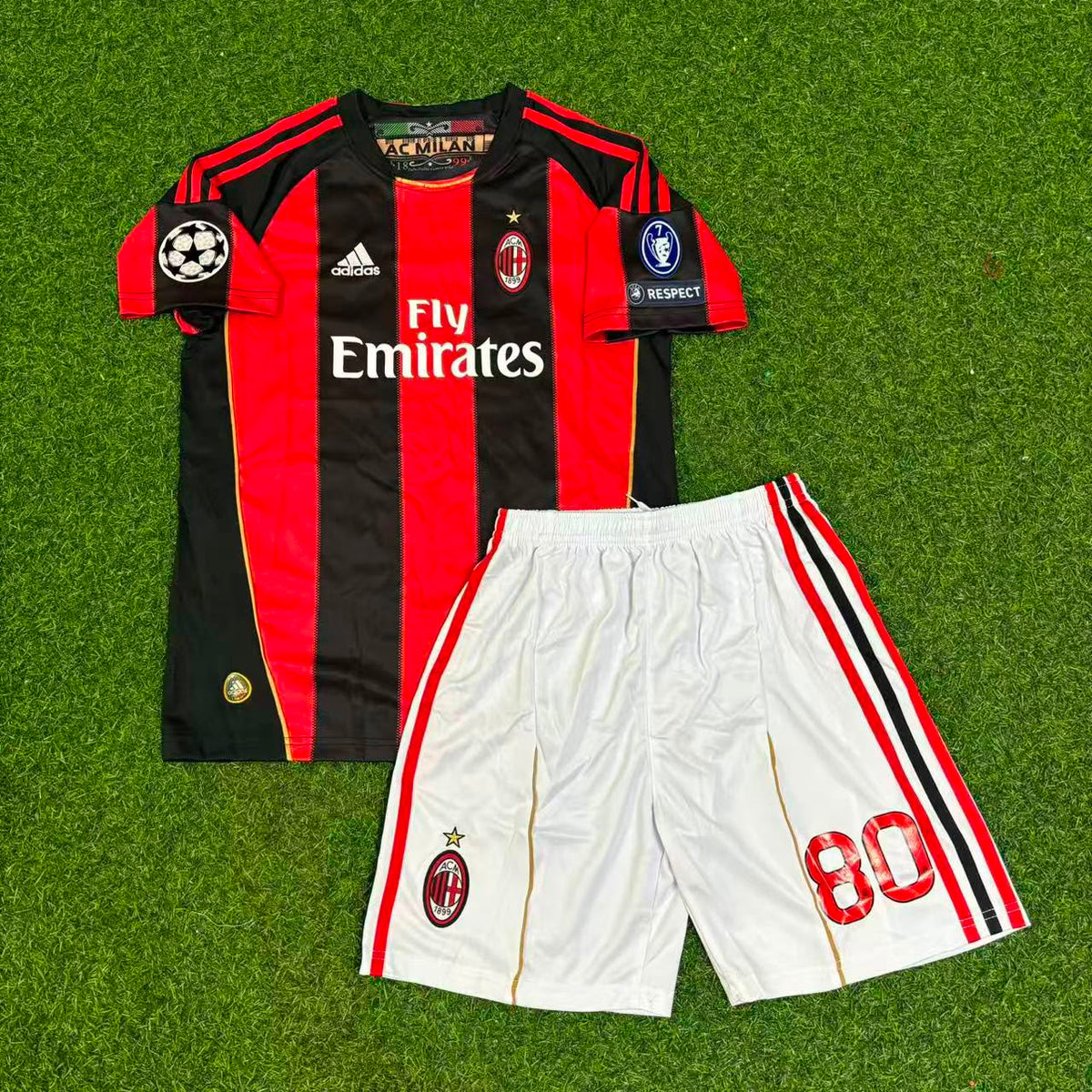 Milan 2010-2011 Ronaldinho Gaucho 10 Home Retro Kids Football Jersey