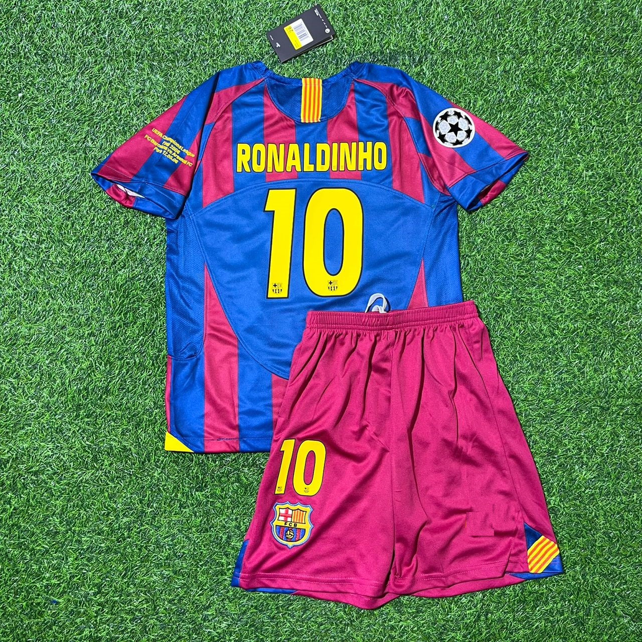 Ronaldinho Gaucho Barcelona 2006 Final Kids Retro Short Sleeve Football Jersey Collection