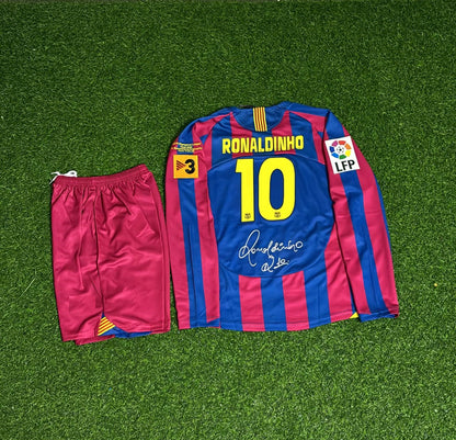 Ronaldinho Gaucho Barcelona 2006 Final Kids Special Retro Long Sleeve Football Jersey Collection