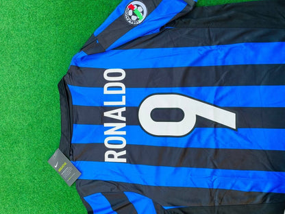 Ronaldo Nazario El Fenomeno R9 - Inter Retro Football Jersey Kit