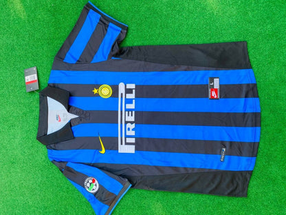 Ronaldo Nazario El Fenomeno R9 - Inter Retro Football Jersey Kit