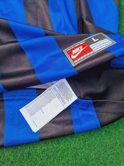 Ronaldo El Fenomeno R9 - Inter Retro Football Jersey Kit