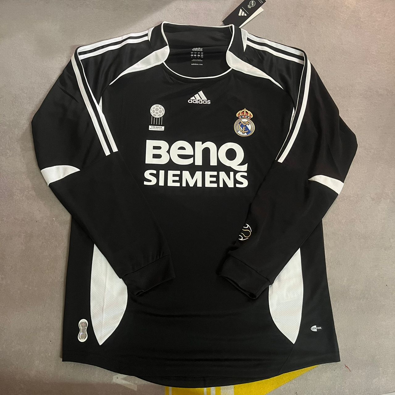 Ronaldo Nazario R9 Real Madrid 2006 - 2007 Long Sleeve Soccer Football Jersey Kit