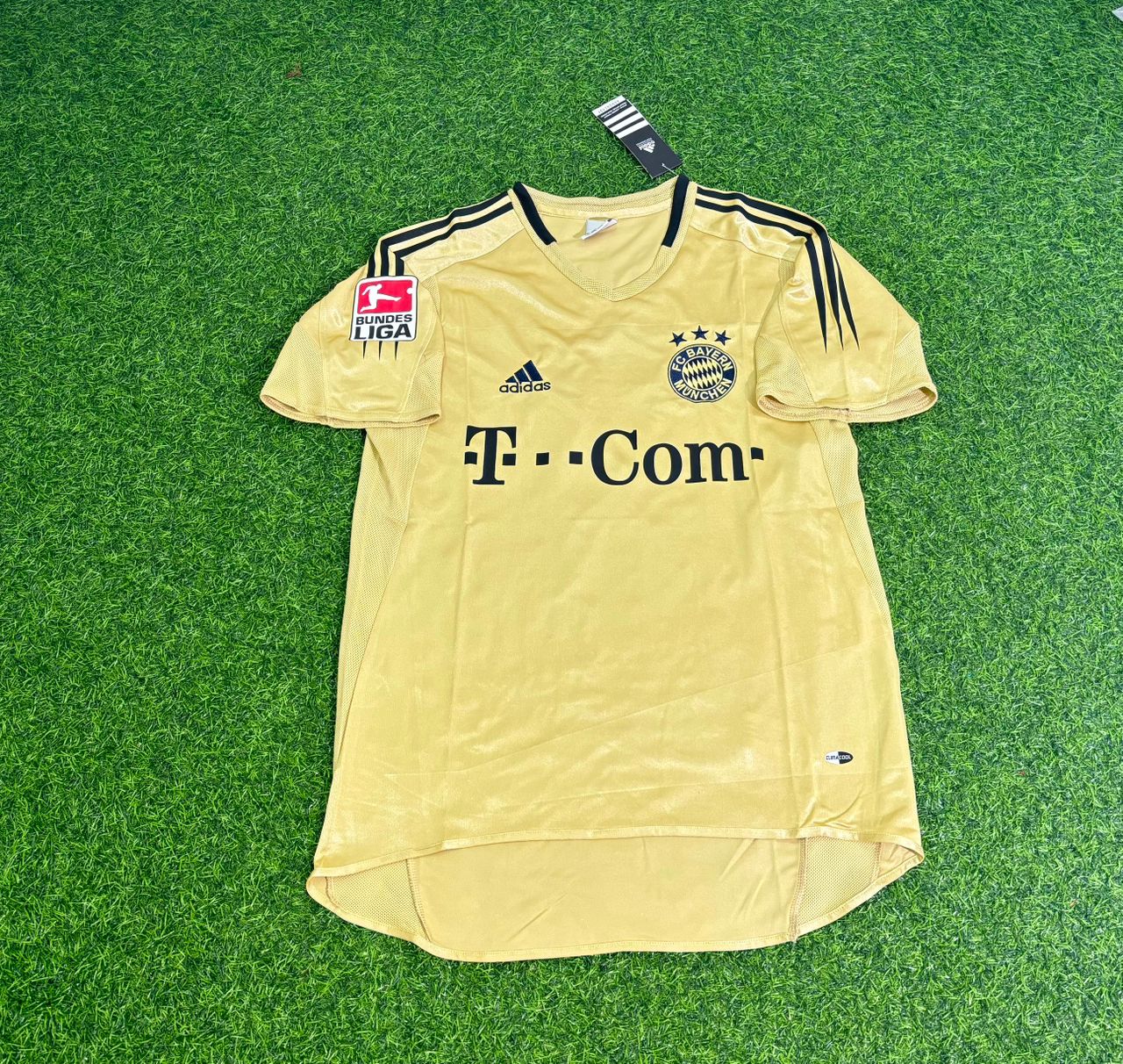 Roque Santa Cruz Bayern München 2004/05 Retro Golden Fußballtrikot Set Jersey