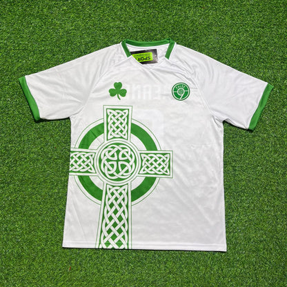 Roy Keane 6- Ireland Vintage Special Edition White Football Jersey Collection