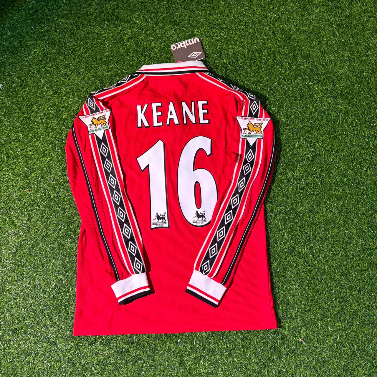 Roy Keane Manchester United 1999 Red Long Sleeve Football Jersey Kit