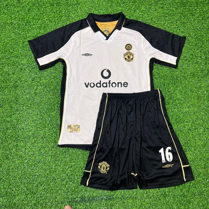 Roy Keane Manchester United 2001/02 Retro Reversible Kids Football Jersey Collection