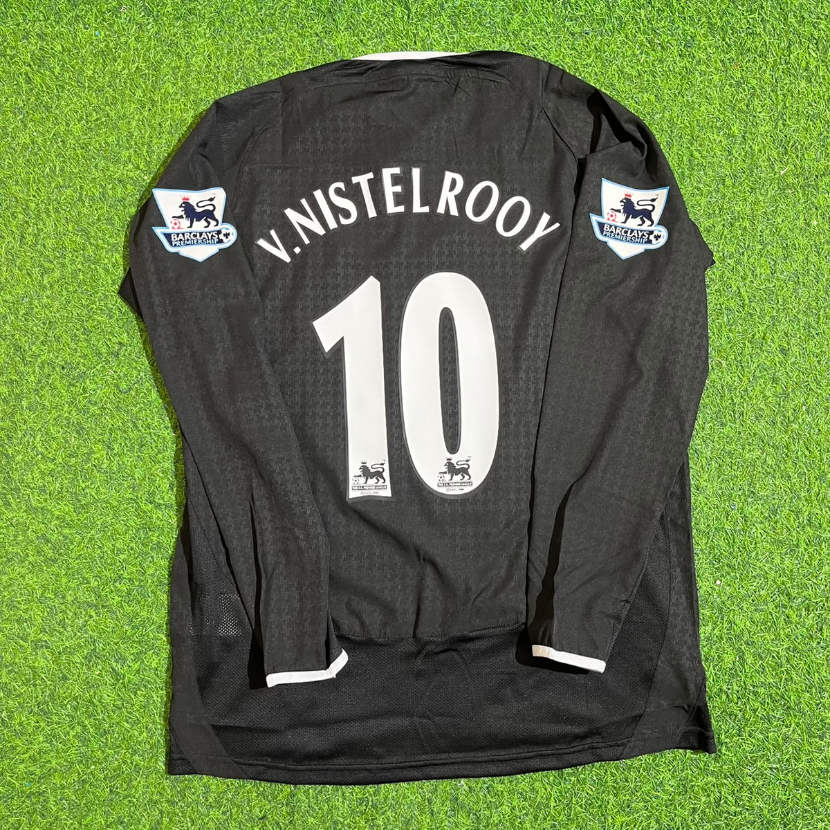 Manchester United 2003-2004 Ruud van Nistelrooy Away Black Long Sleeve Retro Football Jersey