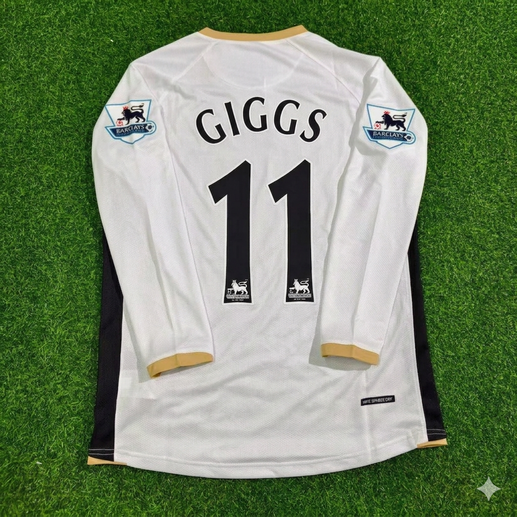 Ryan Giggs #11 Manchester United 2006-2007 White Retro Long Sleeve Football Jersey Kit