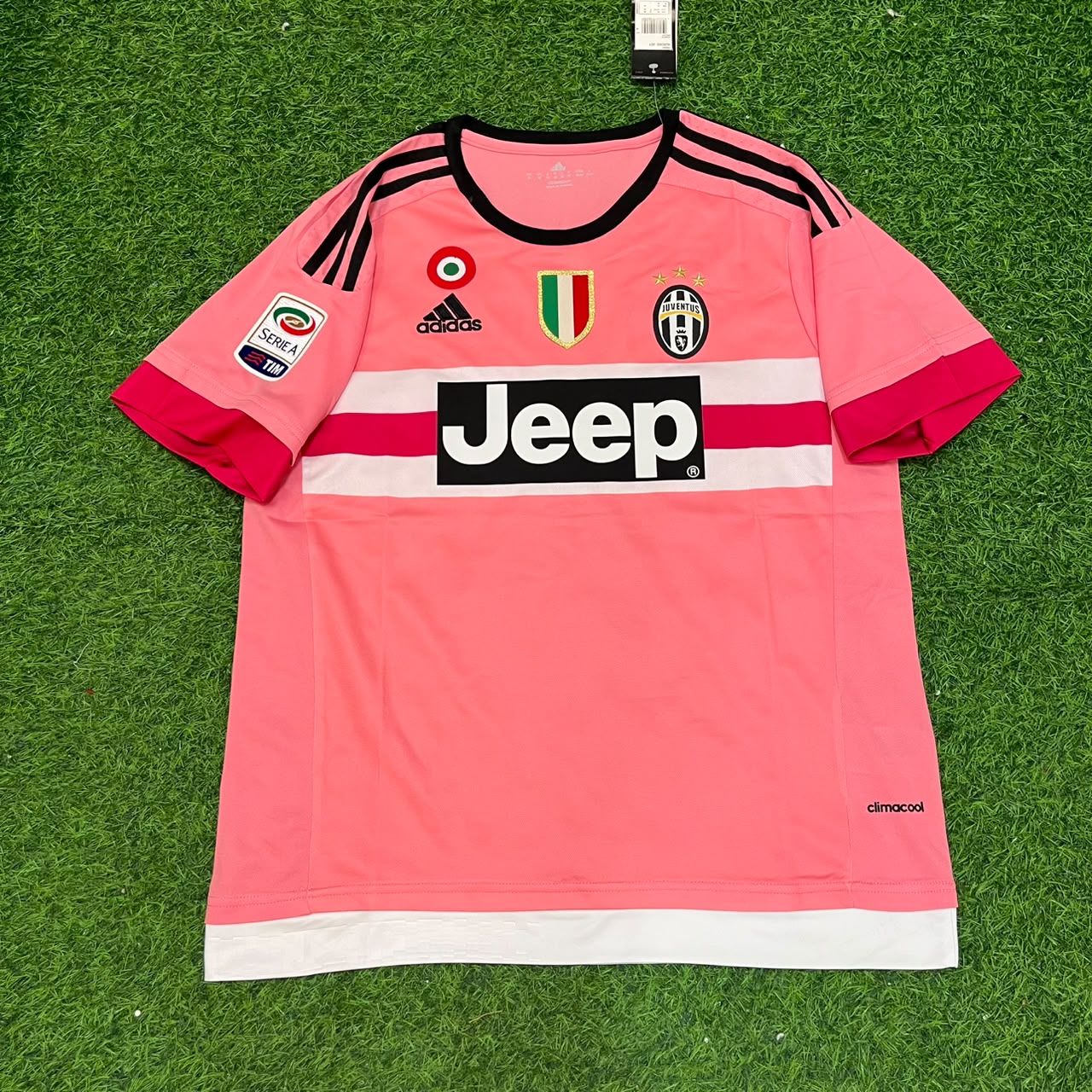 Sami Khedira Juventus Retro Pink 2015-2016 Football Jersey