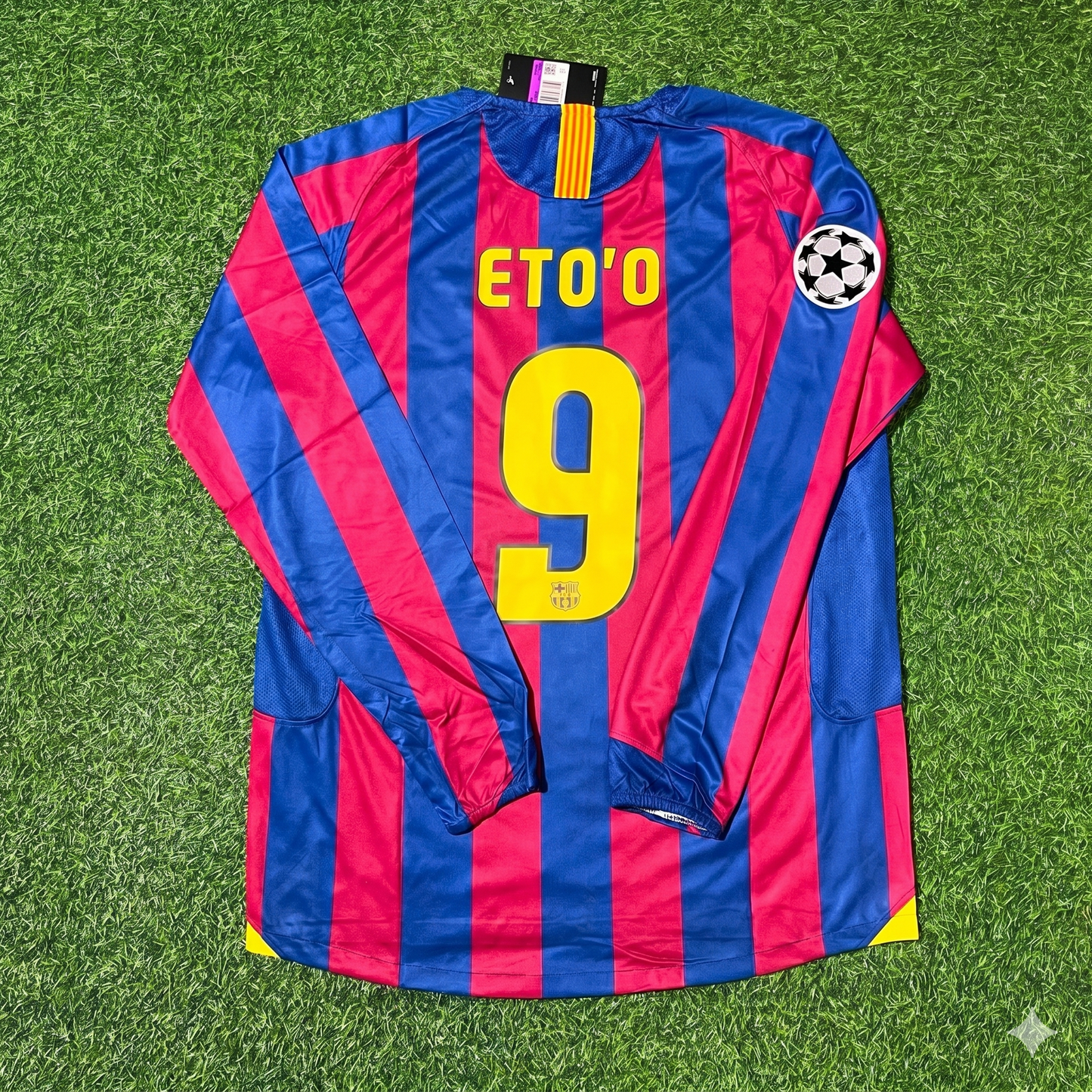 Samuel Eto'o Barcelona 2006 Final Retro Football Jersey Kit