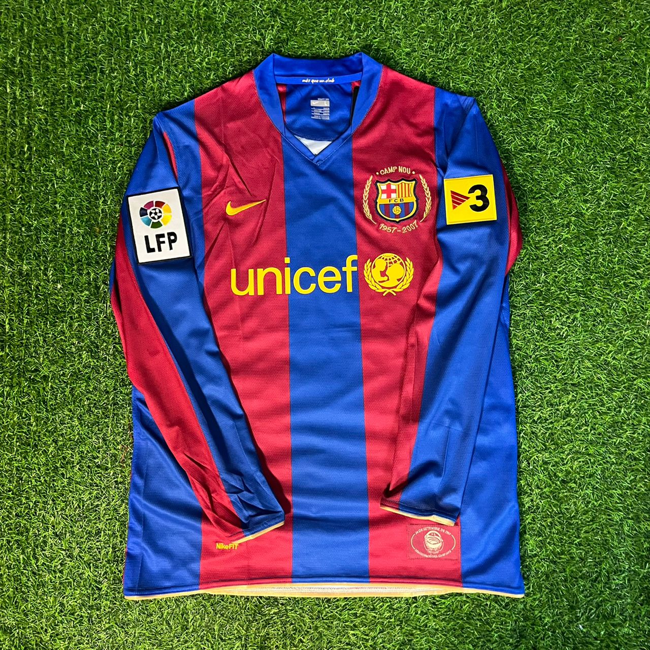 Samuel Eto'o Barcelona 2007 Retro Football Jersey Kit – JerseyParadise