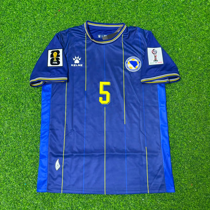 Bosnien und Herzegowina Weltmeisterschaft 2026 Sead Kolasinac Blaues Fußballtrikot
