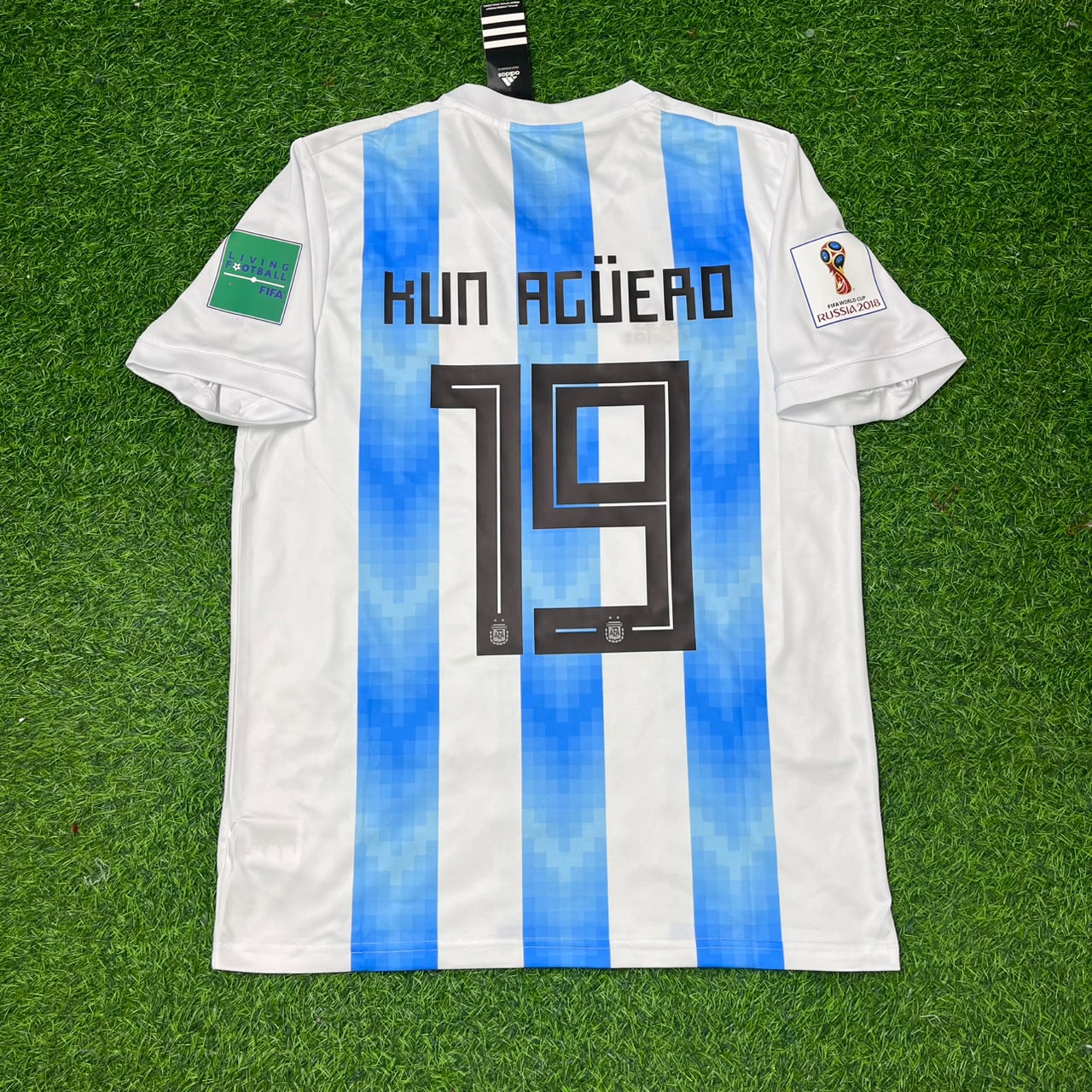 Argentina World Cup 2018 Sergio Kun Agüero #19 Home Retro Football Jersey
