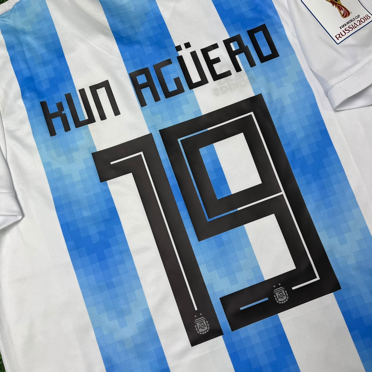 Argentina World Cup 2018 Sergio Kun Agüero #19 Home Retro Football Jersey