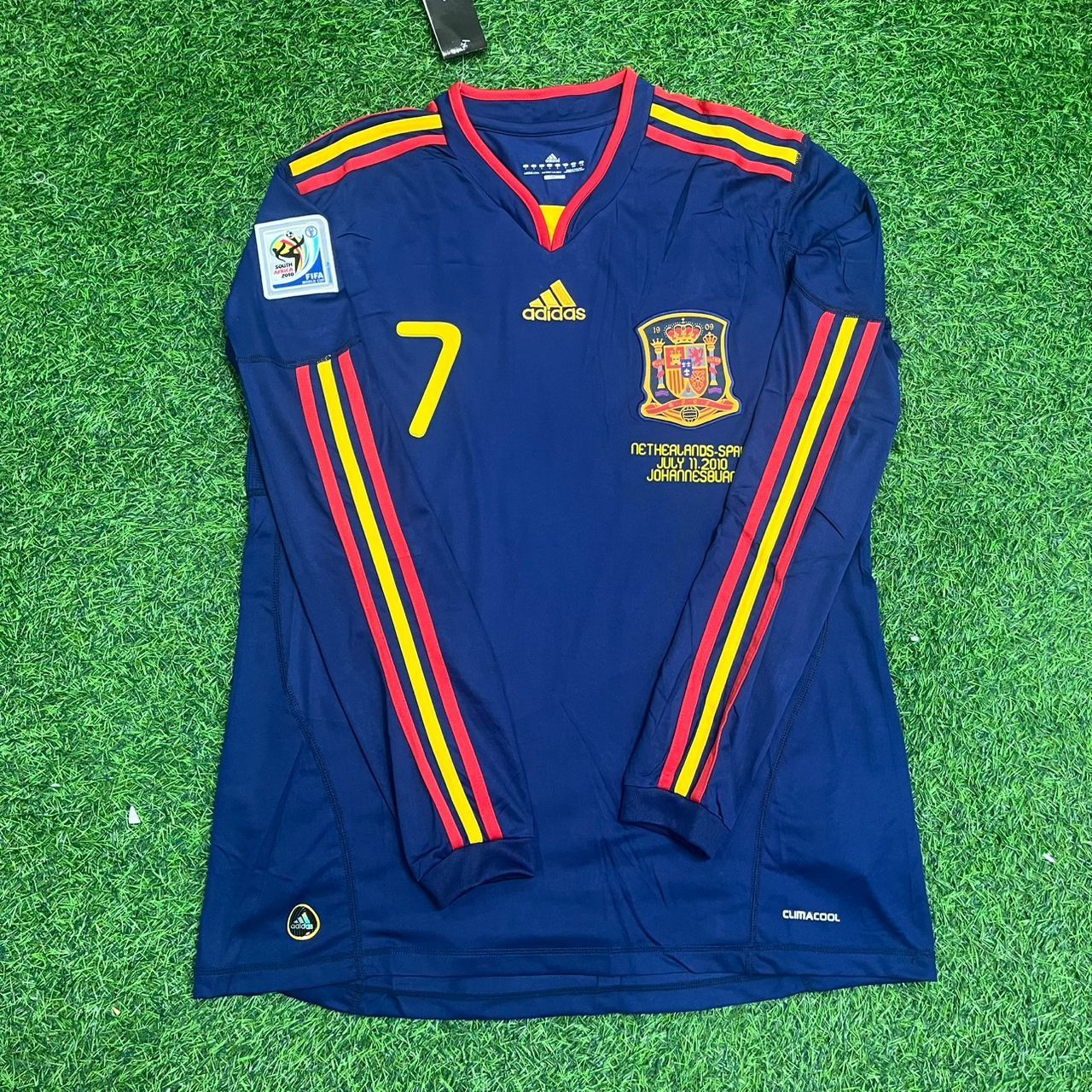 Spain 2010 World Cup David Villa - Retro Away Football Jersey