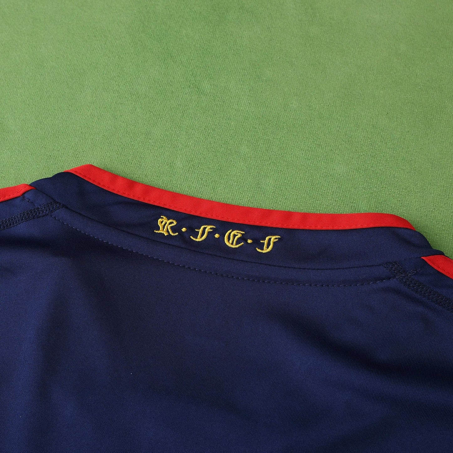 Spain 2010 World Cup Fernando Torres Retro Kids Football Jersey detail view