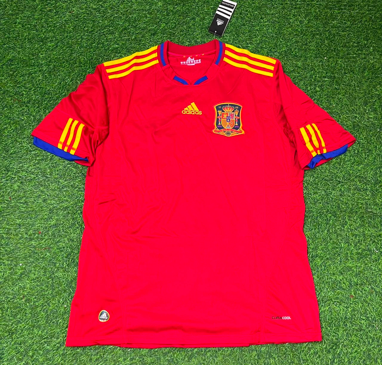 Pau Cubarsi - Spain Commemorative Retro Football Jersey Kit