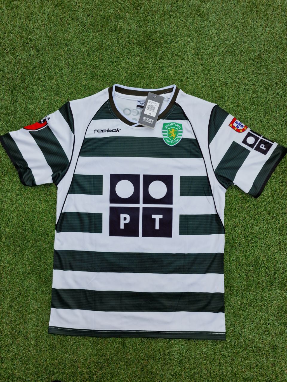 Sporting CP Lisbon Cristiano Ronaldo Number 28 Vintage Football Jersey Kit