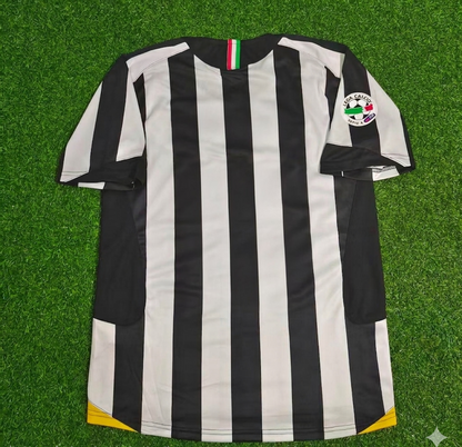 Juventus 2005-2006 Retro Football Jersey Kit