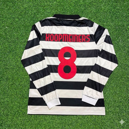 Teun Koopmeiners #8 Juventus Fourth Long Sleeve Football Jersey