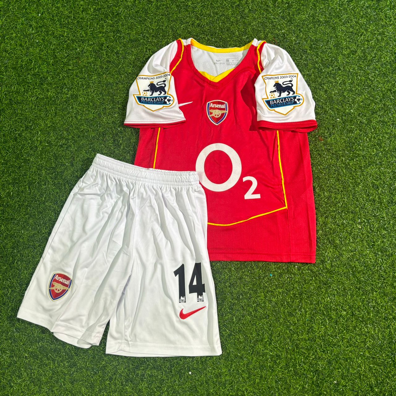 Thierry Henry Arsenal 2004-2005 Home Kids Football Jersey Collection