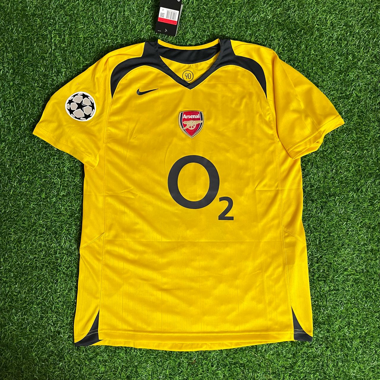 Emmanuel Adebayor 25 - Arsenal 2005/06 Yellow Retro Football Jersey Kit