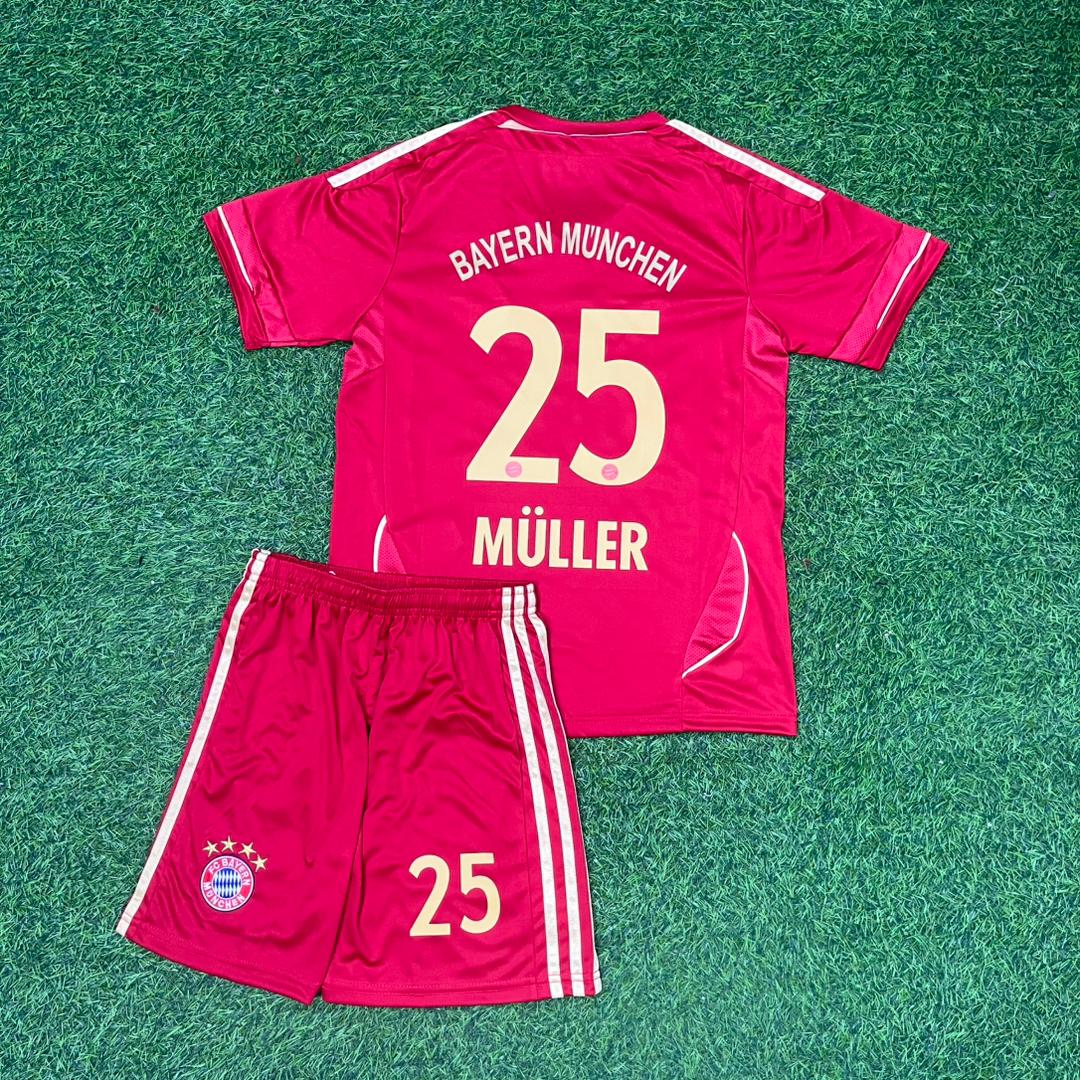 Thomas Muller Bayern Munich 2011-2013 Kids Football Jersey Kit