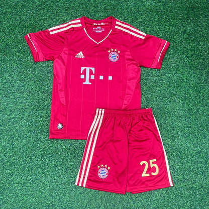Thomas Muller Bayern Munich 2011-2013 Kids Football Jersey Kit