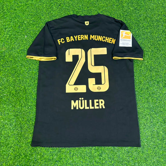 Thomas Müller Bayern Munich 2021-2022 Away Football Jersey Kit