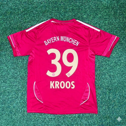 Toni Kroos #39 Bayern Munich 2011-2013 Football Jersey Kit