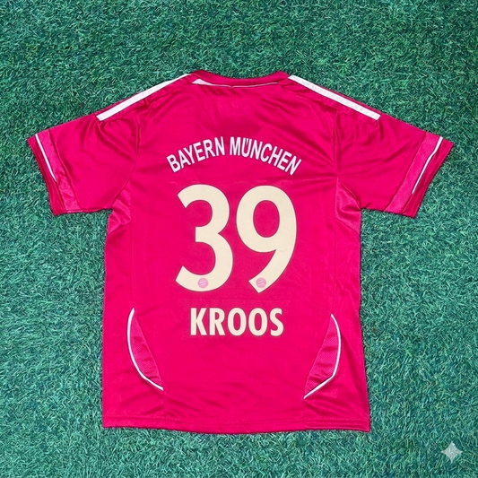 Toni Kroos #39 Bayern Munich 2011-2013 Football Jersey Kit
