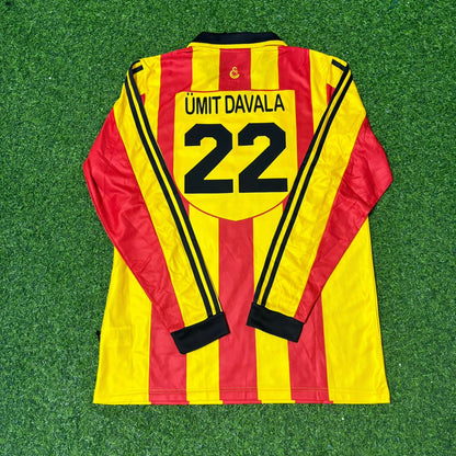 Ümit Davala Galatasaray 1999-2000 Long Sleeve Retro Football Jersey Kit