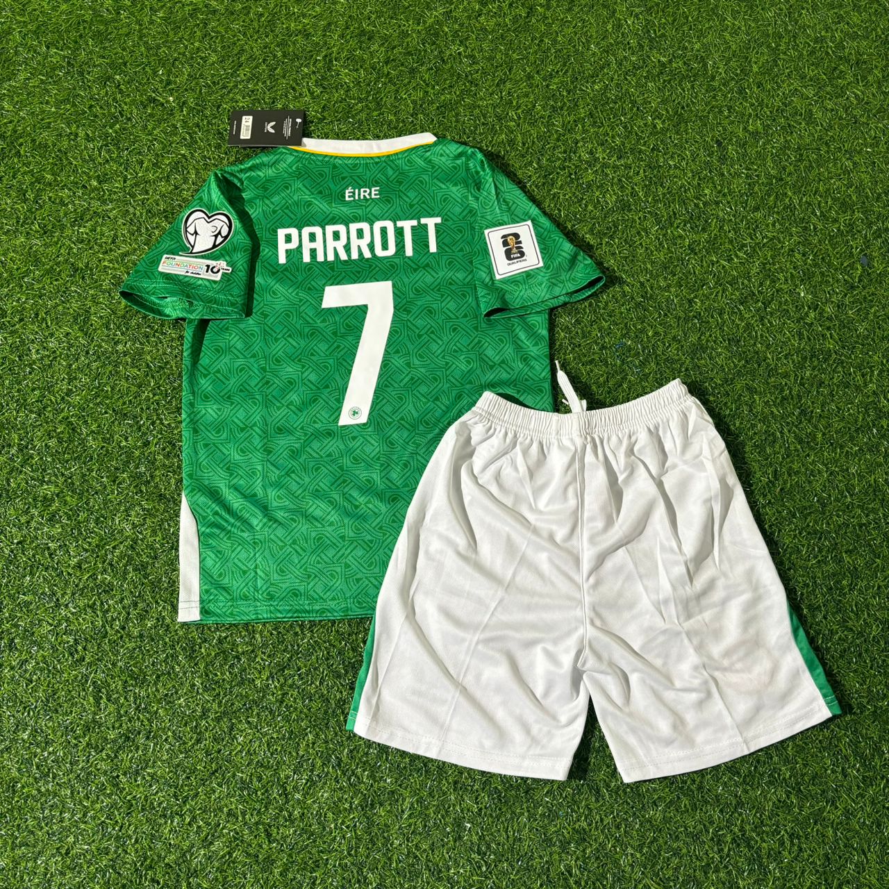 Irland Nationalmannschaft Weltmeisterschaft 2026 Troy Daniel Parrott Kinder Grün Fußball Trikot