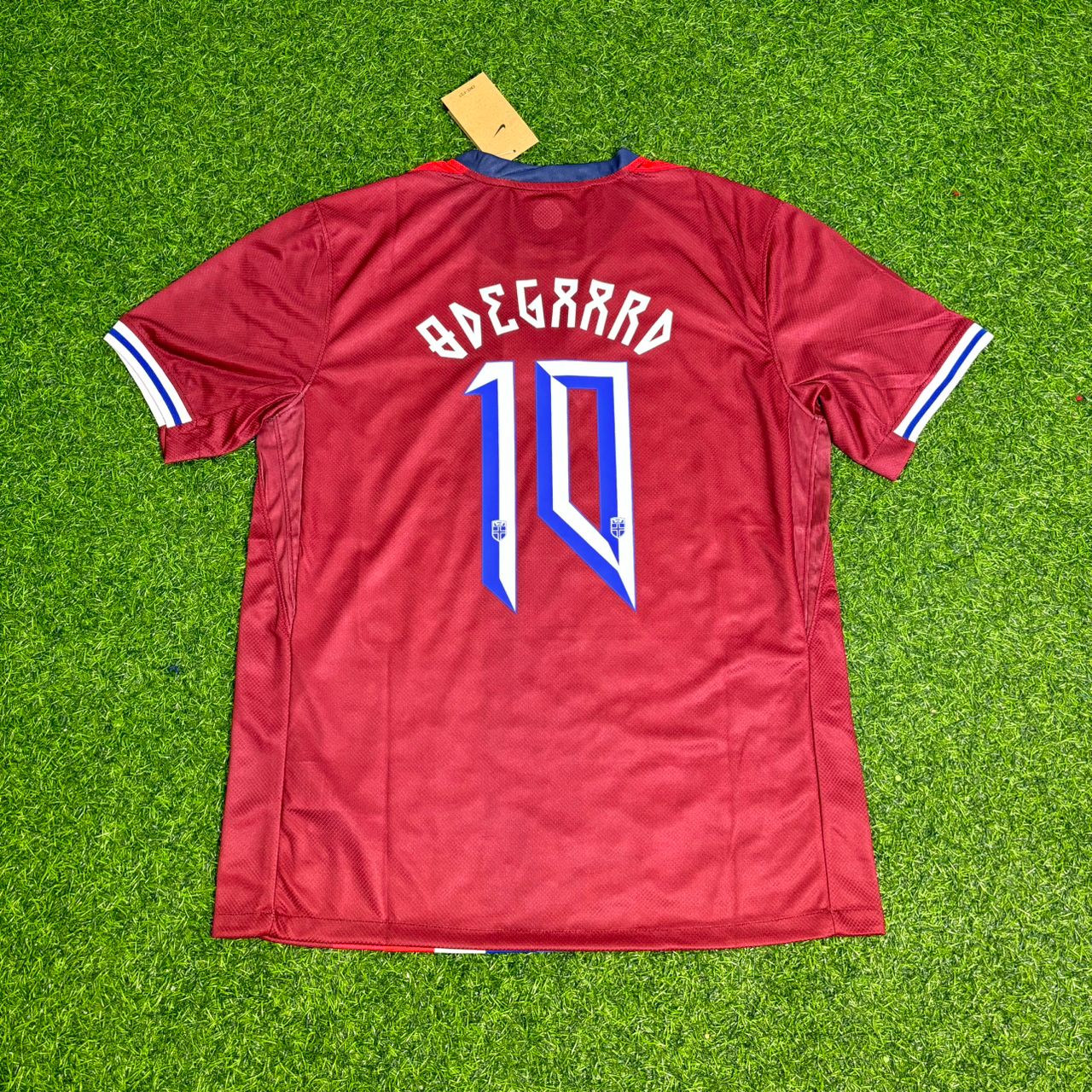 Norwegen Nationalmannschaft Weltmeisterschaft 2026 Martin Ødegaard Rotes Fußballtrikot