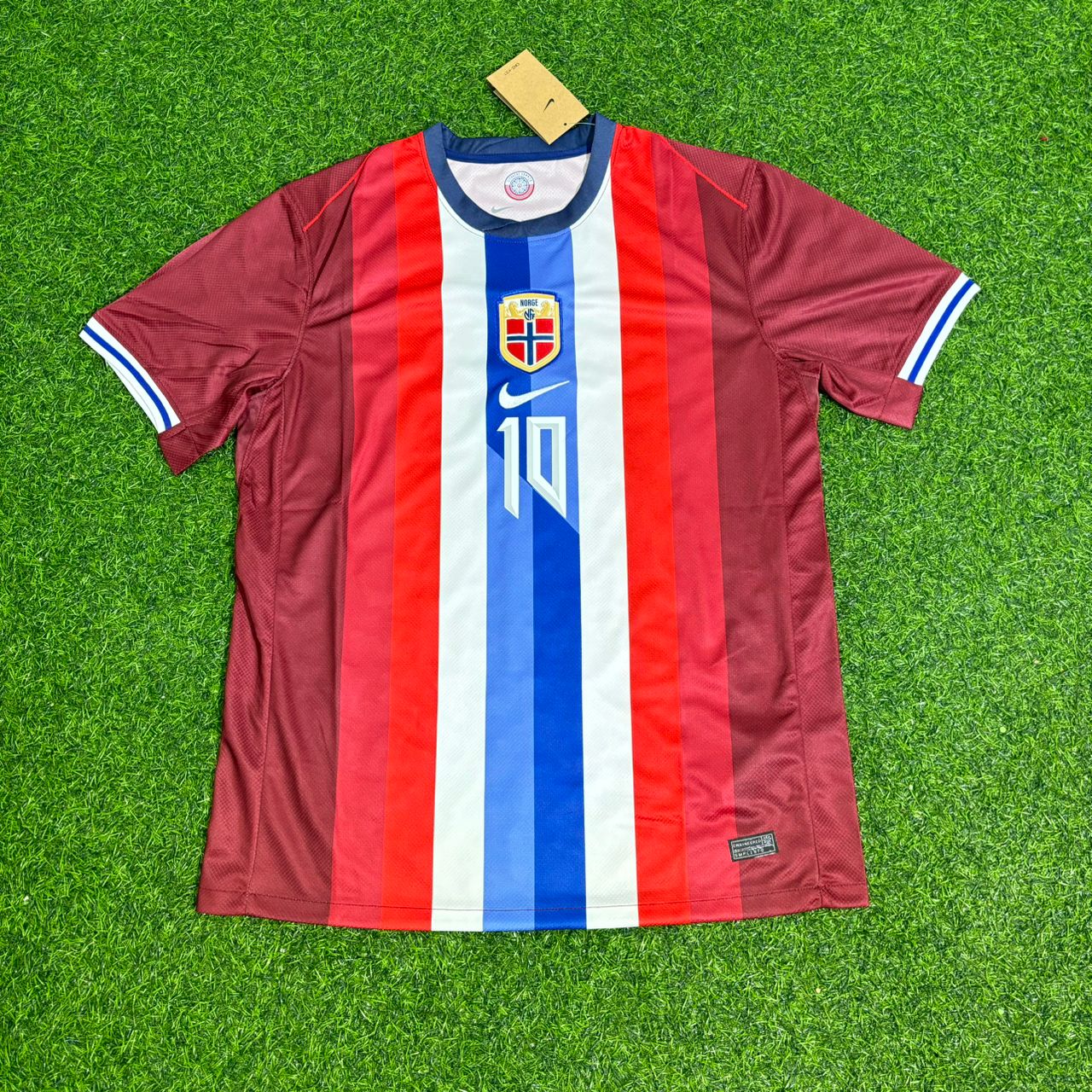 Norwegen Nationalmannschaft Weltmeisterschaft 2026 Martin Ødegaard Rotes Fußballtrikot