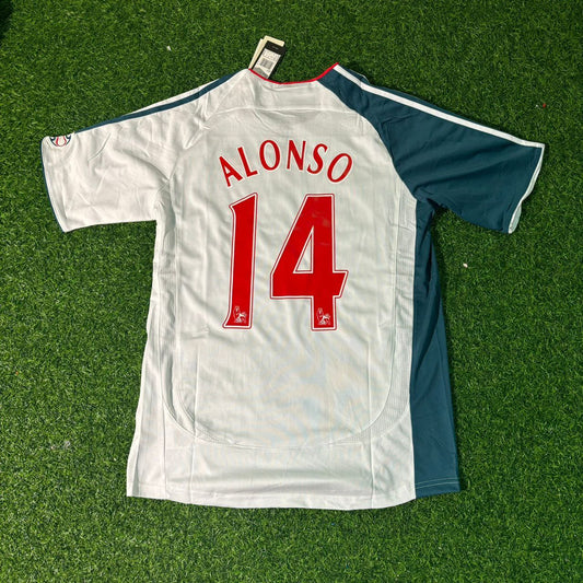 Xabi Alonso Liverpool 2006/2007 Premier League White Retro Football Jersey Kit