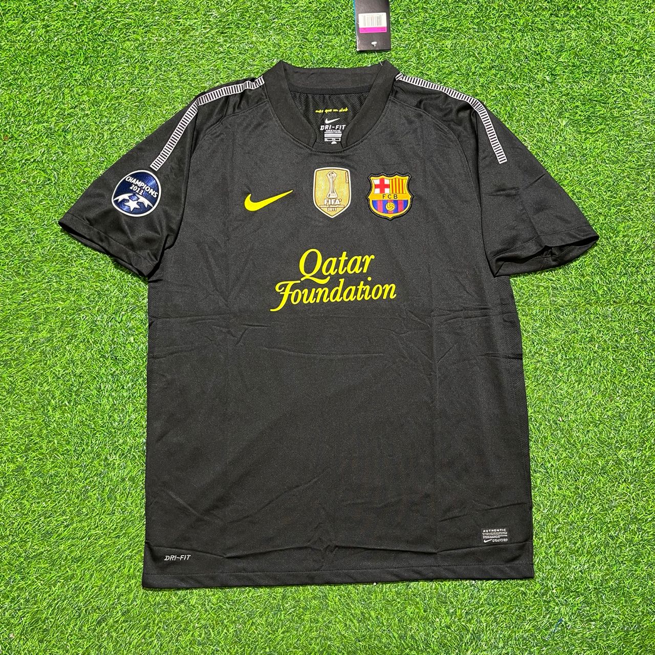 Xavi Barcelona 2011-2012 Black Retro Football Jersey
