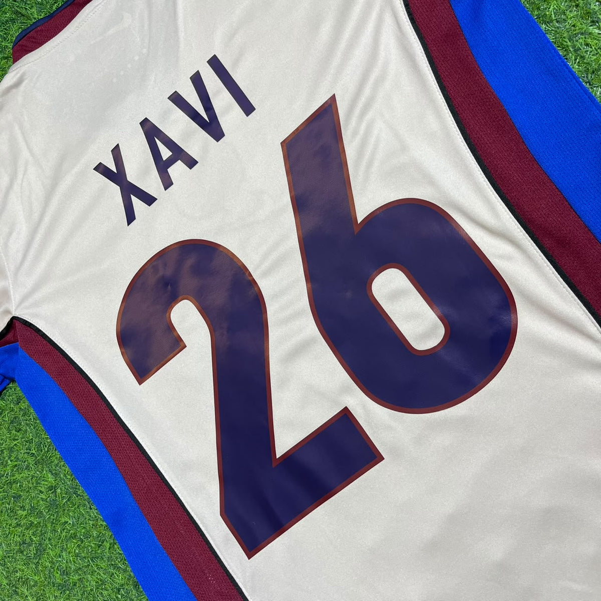 Xavi Barcelona 98/99 Retro Football Jersey Kit