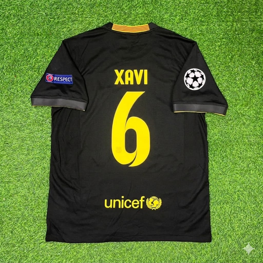 Xavi #6 Barcelona 2013-2014 Black Retro Football Jersey Kit