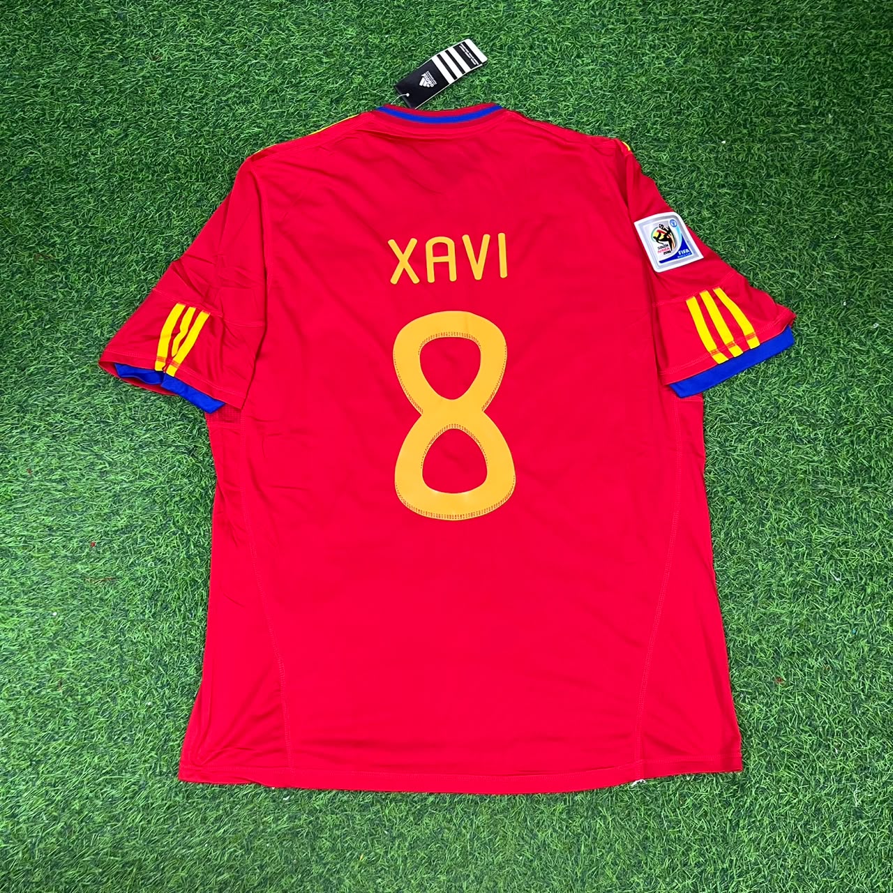 Spain World Cup 2010 Xavi Hernandez 8 Retro Football Jersey Kit