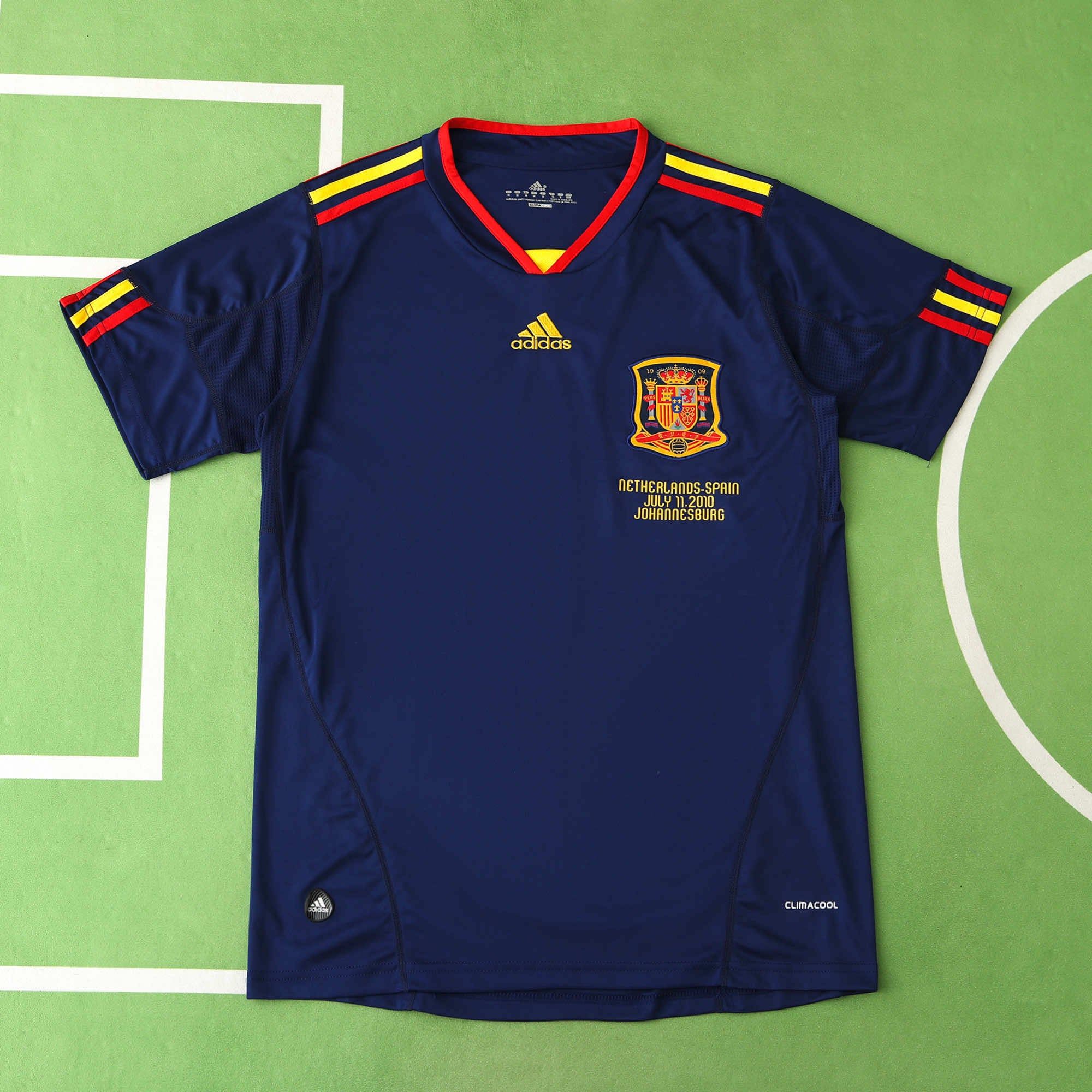 Xavi Hernandez - Spain 2010 World Cup Final Retro Football Jersey