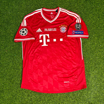 Xherdan Shaqiri #11 Bayern Munich 2013 Champions League Final Retro Football Jersey