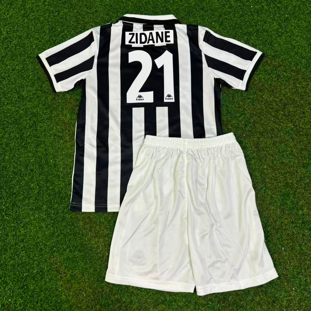 Juventus 1996 Zinedine Zidane 1997 Retro Kids Football Jersey