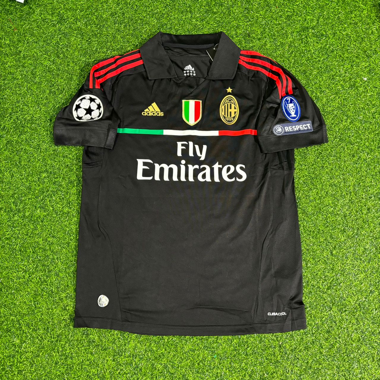 Zlatan Ibrahimović #11 AC Milan 2011 2012 Away Black Retro Football Jersey