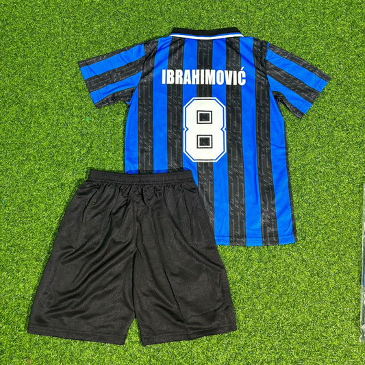 Zlatan Ibrahimović #8 Inter Milan Home Retro Kids Football Jersey Kit