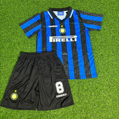 Zlatan Ibrahimović #8 Inter Milan Home Retro Kids Football Jersey Kit