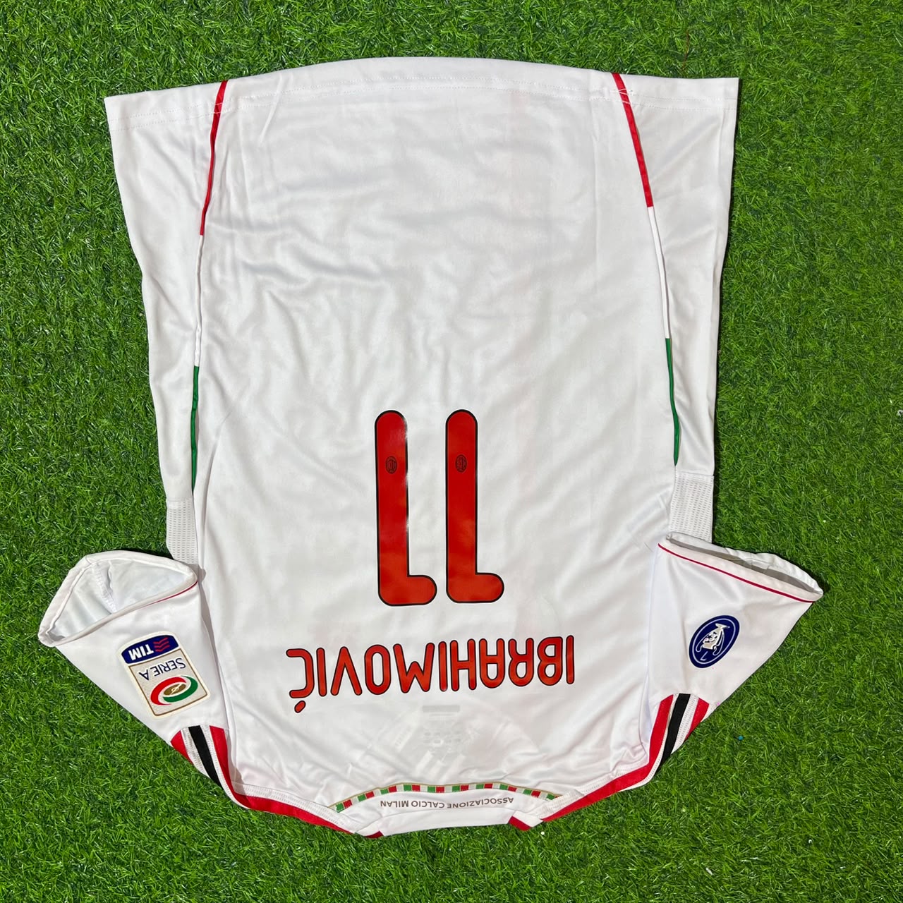 Zlatan Ibrahimović #11 Milan 2011 2012 White Away Retro Kids Football Jersey