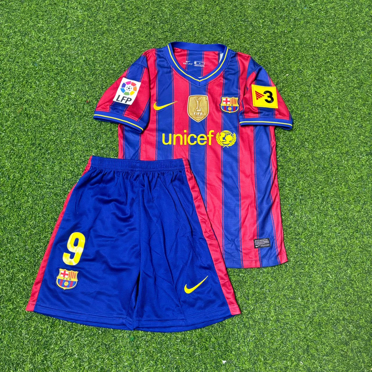 Zlatan Ibrahimović Barcelona 2009-2010 Kids Home Retro Football Jersey Kit